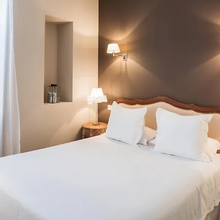 La Maison Des Courtines Апартаменты