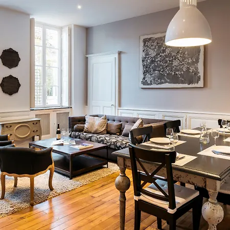 La Maison Des Courtines Апартаменты
