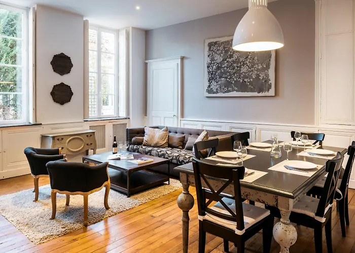 La Maison Des Courtines Апартаменти