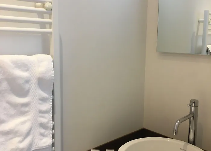 La Maison Des Courtines * Μπον